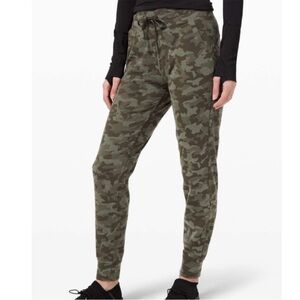 Lululemon Ready to Rulu Jogger 29" Heritage Camo Dark Olive Green Twill size 8